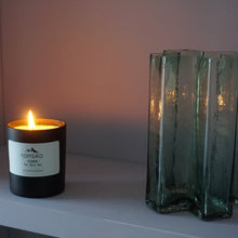 Afbeelding in Gallery-weergave laden, Fossmork 200ml geurkaars