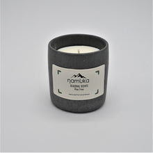 Afbeelding in Gallery-weergave laden, Pine Tree 180ml geurkaars grijs gespikkeld
